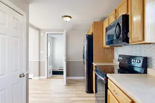 30 Cottage St, Lewiston, ME 04240 - Photo 6