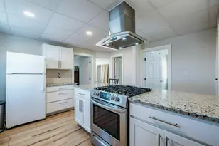 170 Veranda St, Portland, ME 04103 - Photo 6