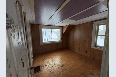 240 Grove Street, Bangor, ME 04401 - Photo 10