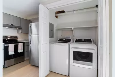 64 Woodlawn Avenue, Portland, ME 04103 - Photo 10