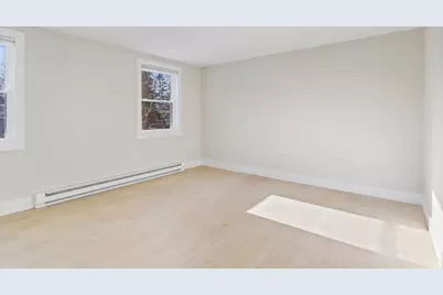 64 Woodlawn Avenue, Portland, ME 04103 - Photo 14