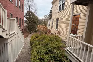 124 Pleasant St, Portland, ME 04101 - Photo 16