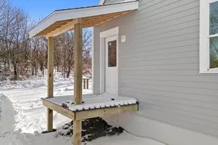 331 Limerock St, Rockland, ME 04841 - Photo 8