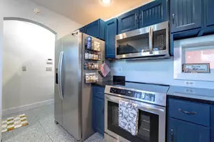 34 Dow St, Portland, ME 04102 - Photo 24