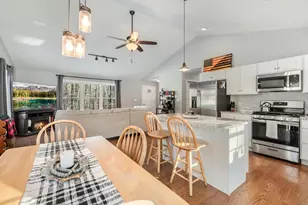 136 Mountain Rd, Raymond, ME 04071 - Photo 20