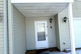 21 Ledges Ct, Lewiston, ME 04240 - Photo 6