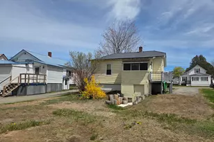 90 Bates St, Millinocket, ME 04462 - Photo 24