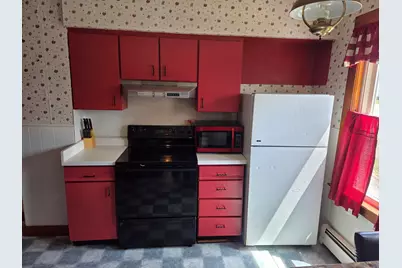 90 Bates Street, Millinocket, ME 04462 - Photo 8