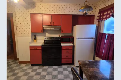 90 Bates Street, Millinocket, ME 04462 - Photo 6