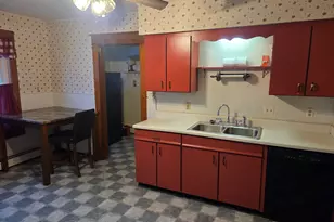 90 Bates St, Millinocket, ME 04462 - Photo 6