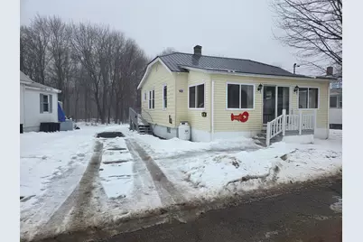 90 Bates Street, Millinocket, ME 04462 - Photo 2