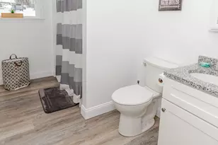 508 Essex St, Dover Foxcroft, ME 04426 - Photo 18