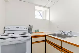 145 Sherman St, Portland, ME 04101 - Photo 22