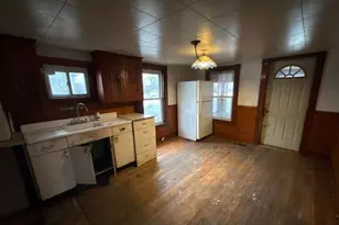 42 Maple St, Brewer, ME 04412 - Photo 8