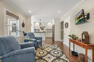 22 Gateway Commons Dr, Gorham, ME 04038 - Photo 10