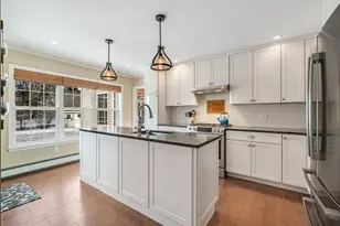 22 Gateway Commons Dr, Gorham, ME 04038 - Photo 8