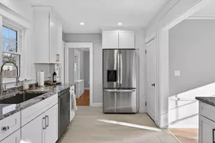 34 Bay View Dr, Portland, ME 04103 - Photo 14