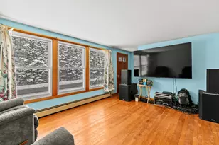 286 S High St, Bridgton, ME 04009 - Photo 10