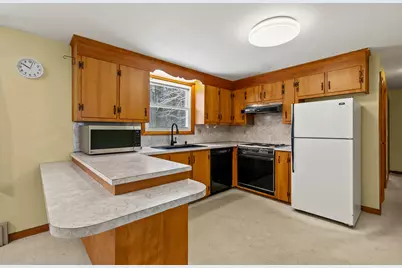 286 S High Street, Bridgton, ME 04009 - Photo 2