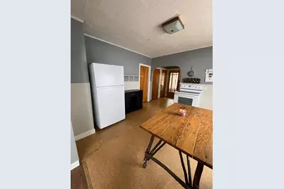 61 Washington Street, Rumford, ME 04276 - Photo 12
