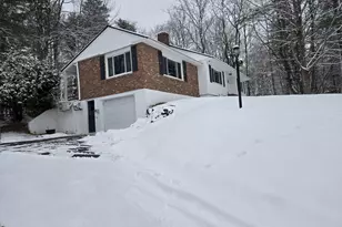 238 Middle St, Farmington, ME 04938 - Photo 1