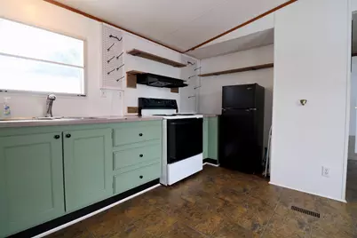 18 Purington Avenue, Mechanic Falls, ME 04256 - Photo 14