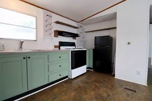 18 Purington Ave, Mechanic Falls, ME 04256 - Photo 14