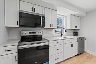 77 Edgewood Ave, Portland, ME 04103 - Photo 10