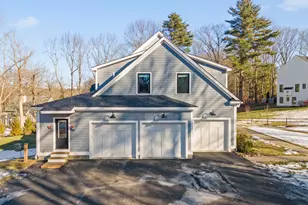 7 Freedom Dr, Falmouth, ME 04105 - Photo 2