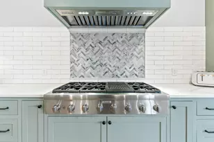 7 Freedom Dr, Falmouth, ME 04105 - Photo 14