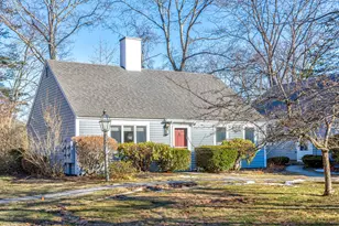 15 Oakview Dr, Cape Elizabeth, ME 04107 - Photo 2