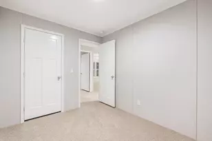 10 Short St, Winthrop, ME 04364 - Photo 20