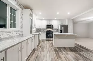 10 Short St, Winthrop, ME 04364 - Photo 8