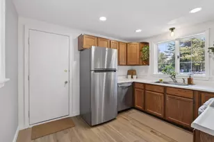 47 Cluf Bay Rd, Brunswick, ME 04011 - Photo 12