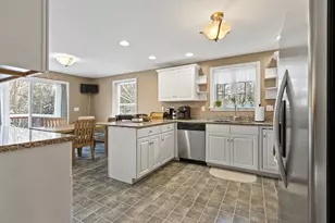 8 Oakland St, Saco, ME 04072 - Photo 8