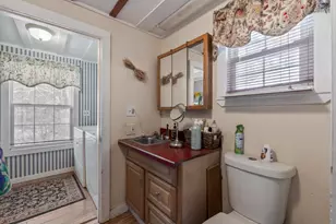 62 North St, Mechanic Falls, ME 04256 - Photo 16