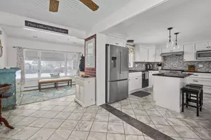 208 Long Sands Rd, York, ME 03909 - Photo 22