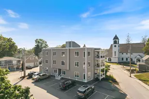 88 Union Ave, Old Orchard Beach, ME 04064 - Photo 2