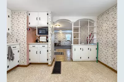 35 Jordan Street, Presque Isle, ME 04769 - Photo 6