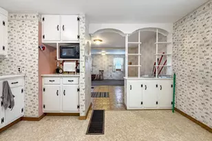 35 Jordan St, Presque Isle, ME 04769 - Photo 6