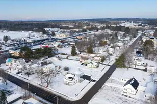 22 Jewett St, Skowhegan, ME 04976 - Photo 4