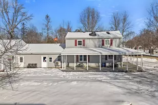 22 Grove St, Newport, ME 04953 - Photo 2