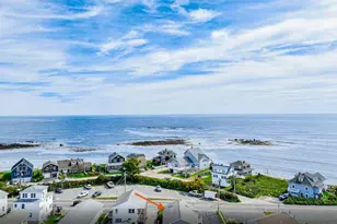 301 Webhannet Dr, Wells, ME 04090 - Photo 1