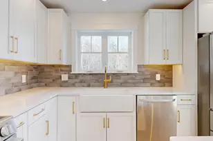 46 Autumn Rdg, Sabattus, ME 04280 - Photo 6