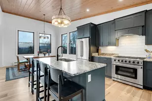 97 Morganite Wy, Newry, ME 04261 - Photo 16