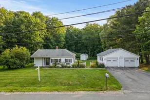 737 Commercial St, Rockport, ME 04856 - Photo 1