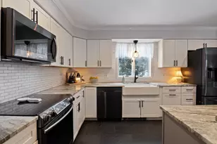 15 Monroe Dr, Naples, ME 04055 - Photo 4