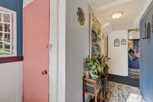 35 Academy St, Auburn, ME 04210 - Photo 8