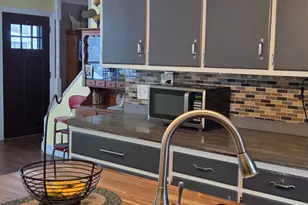 21 Tucker St, Norway, ME 04268 - Photo 2