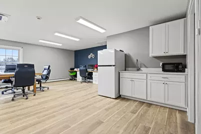 2108 Broadway #C, South Portland, ME 04106 - Photo 12